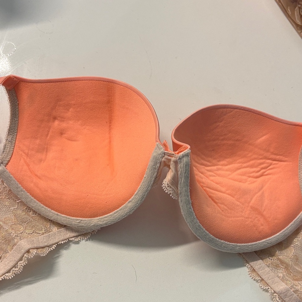 Victoria's Secret Coral Lace Bra Y2K - Picture 7 of 9